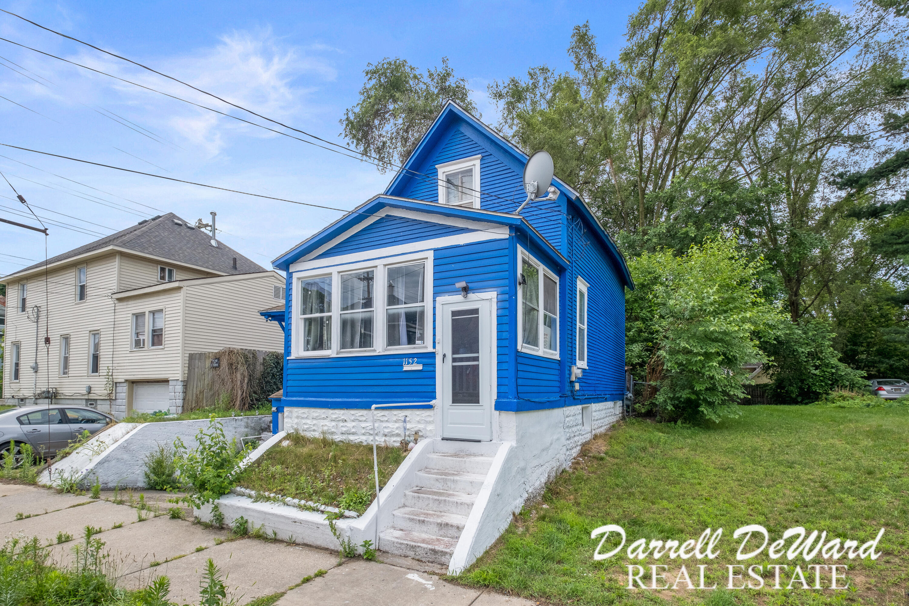 Logan St, Grand Rapids, MI 49506