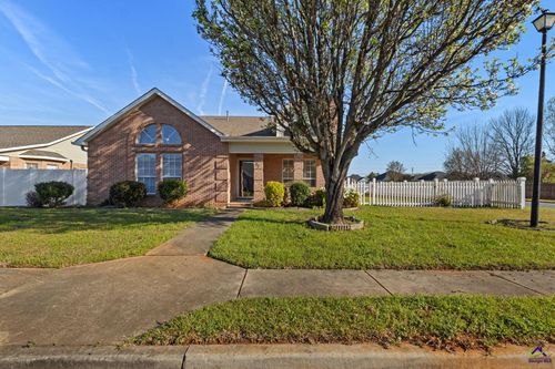 87 Park Ln, Warner Robins, GA, 31093-8542 | Card Image