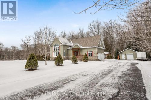 {{alt}} | Card Image