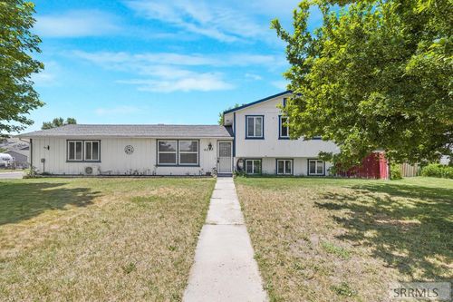 4233 Henderson Ln, Pocatello, ID, 83202-2772 | Card Image