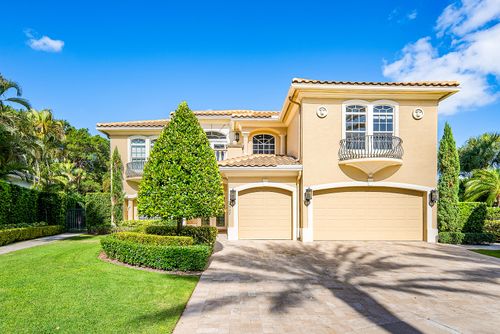 8927 Oakland Hills Dr, Delray Beach, FL, 33446-9551 | Card Image