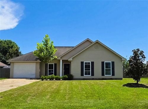 28454 Twilight Dr, Ponchatoula, LA, 70454-8451 | Card Image