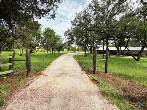 2751 River Oaks Drive, New Braunfels, TX, 78132 | Card Image