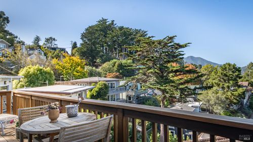 135 California Avenue, Mill Valley, CA, 94941 | Card Image