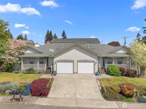 a-312 G St Sw, Tumwater, WA, 98512-6826 | Card Image