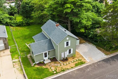 90 Sunset Ave, Glen Carbon, IL, 62034-1451 | Card Image