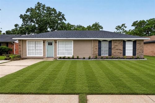 323 Almond Creek Rd, Slidell, LA, 70461-3303 | Card Image