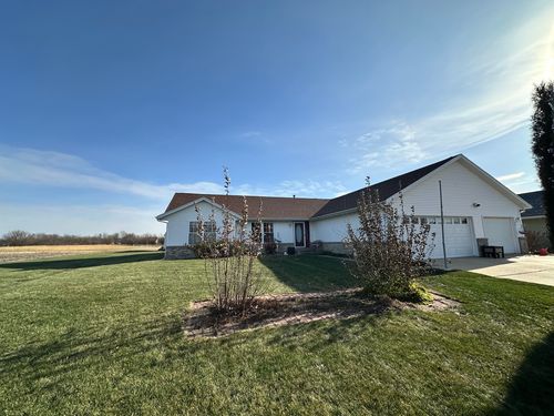 1055 George Rock Drive, Farmer City, IL, 61842 | Card Image