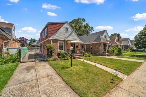 11545 228th St, Cambria Heights, NY, 11411-1405 | Card Image