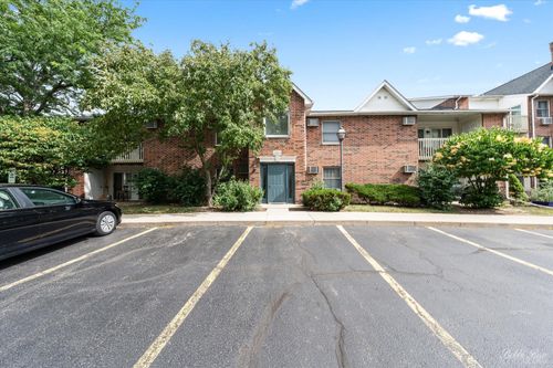apt-2b-1384 Cunat Ct, Lake In The Hills, IL, 60156-5290 | Card Image