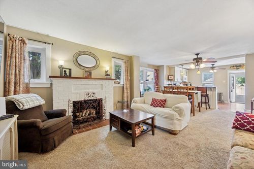 204 Media Line Rd, NEWTOWN SQUARE, PA, 19073-4521 | Card Image