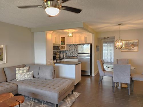 47 Andover E, West Palm Beach, FL, 33417 | Card Image