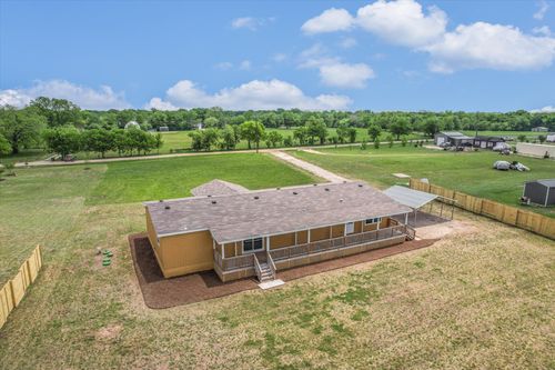 202 Lazy River Ln, Elgin, TX, 78621 | Card Image