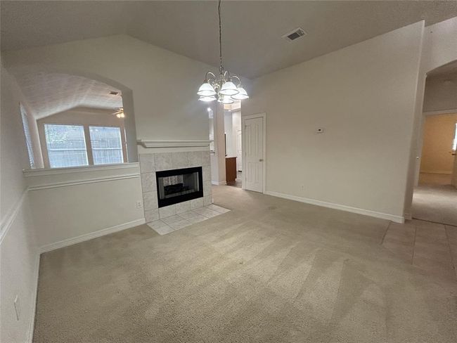 19503 Pinewood Bluff Ln, House other with 3 bedrooms, 2 bathrooms and 2 parking in Humble TX | Image 9