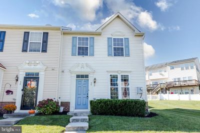 39 Streamside Place, Townhouse with 3 bedrooms, 2 bathrooms and null parking in FALLING WATERS WV | Image 1