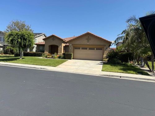 543 Silverhawk Dr, Corona, CA, 92879-4007 | Card Image