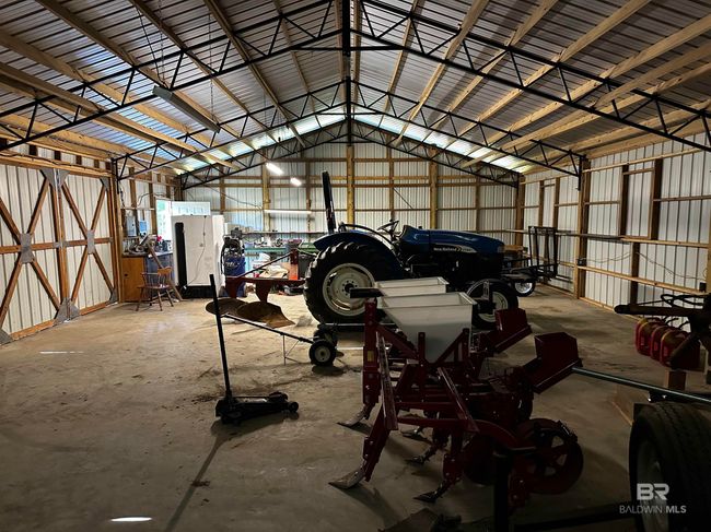 Garage | Image 10
