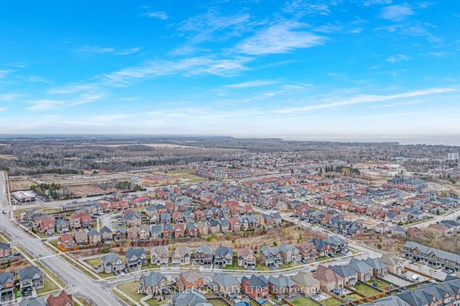 2035 Allison St, House other with 4 bedrooms, 4 bathrooms and 3 parking in Innisfil ON | Image 47