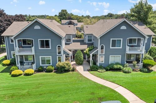 882 Birchwood Park Dr, Middle Island, NY, 11953-2606 | Card Image