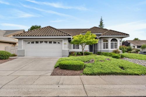 6073 Burnt Cedar Way, Roseville, CA, 95747-8271 | Card Image