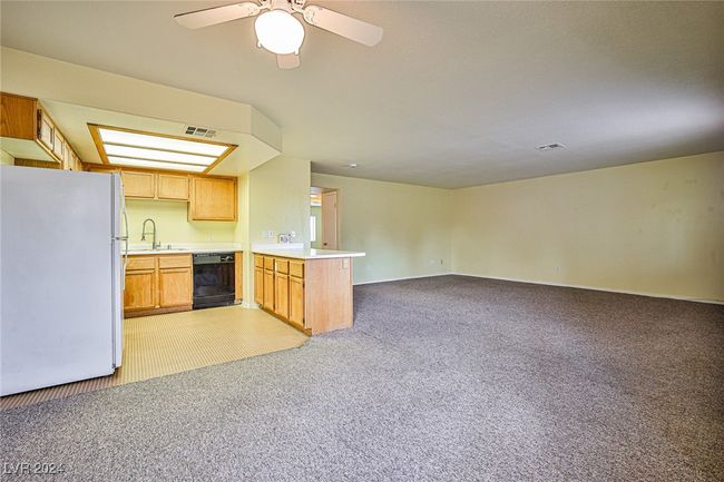 UNIT-2090 - 8410 Eldora Ave, Condo with 2 bedrooms, 2 bathrooms and null parking in Las Vegas NV | Image 10