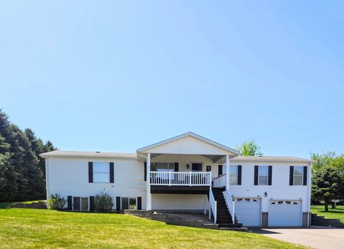 27 Lake Shetek Dr, Slayton, MN, 56172-1918 | Card Image