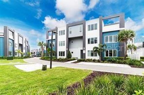 218-bldg-28-with-elevator-7770 Sandy Ridge Dr, Reunion, FL, 34747-6815 | Card Image