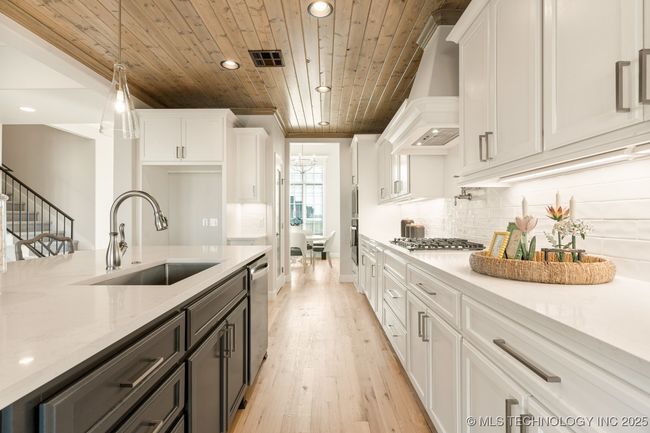 16508 S 3 Rd West Ave, House other with 4 bedrooms, 4 bathrooms and null parking in Glenpool OK | Image 33