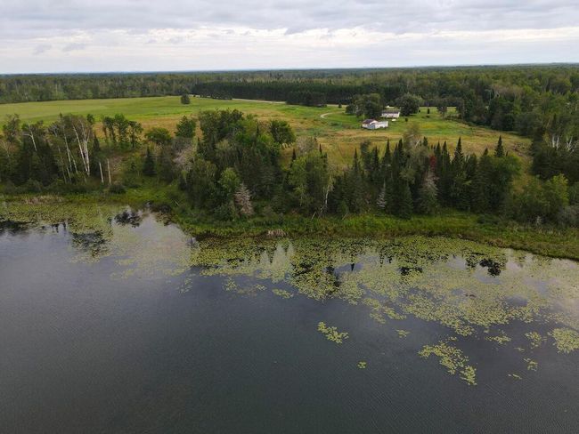 Aerial view to homestead | Image 33