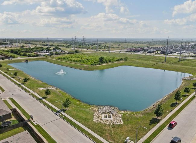 Drone / aerial view of a large body of water | Image 40