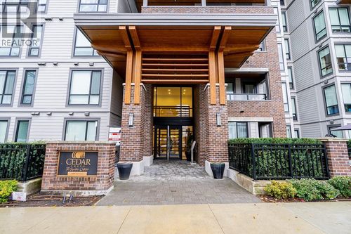 523-7599 15th St, Burnaby, BC, V3N0H9 | Card Image