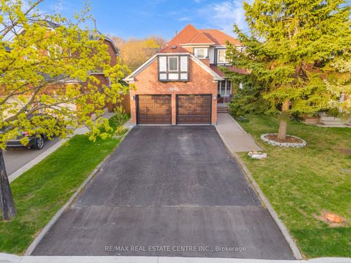 2840 Tradewind Dr, Mississauga, ON, L5N6L1 | Card Image