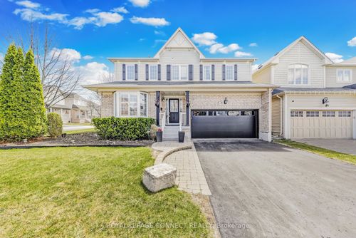 936 Langford St, Oshawa, ON, L1K0A4 | Card Image