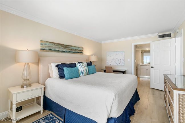 APT-206 - 25900 Hickory Blvd, Condo with 2 bedrooms, 2 bathrooms and null parking in BONITA SPRINGS FL | Image 17