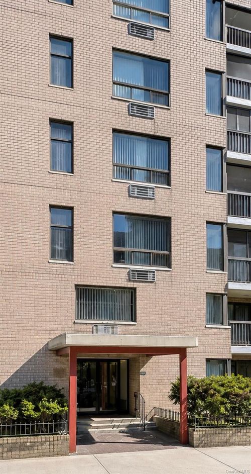 5b-134-46 Maple Ave, Flushing, NY, 11355-4571 | Card Image