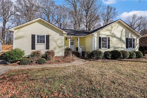 1901 Dorsett St, Burlington, NC, 27215-3366 | Card Image