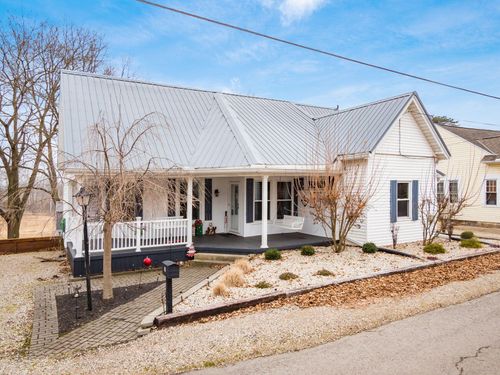 315 Race St, De Graff, OH, 43318-9423 | Card Image