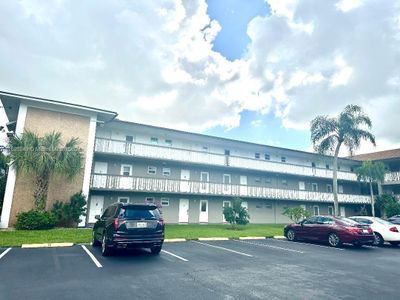 208 - 5200 Washington St, Condo with 1 bedrooms, 1 bathrooms and null parking in Hollywood FL | Image 1