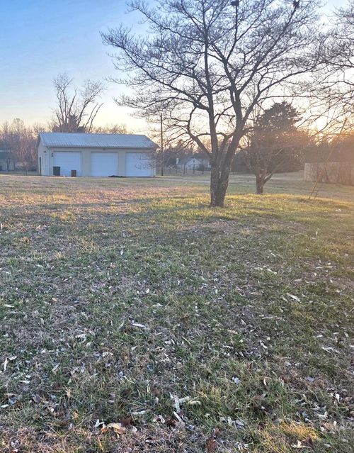 3936 Tanglewood Dr, Hopkinsville, KY, 42240-5389 | Card Image