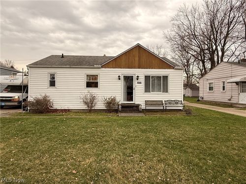 35288 Beach Park Ave, Eastlake, OH, 44095-2229 | Card Image