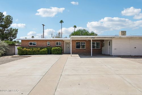 1522 S Avenida Sirio, Tucson, AZ, 85710-5232 | Card Image