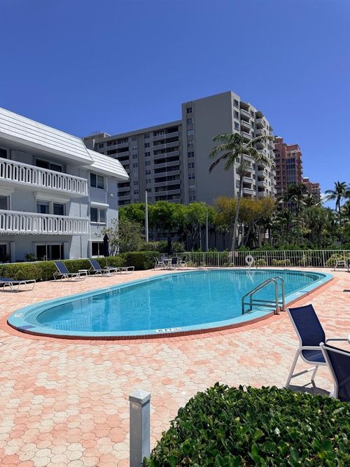 312-100 Edgewater Dr, Coral Gables, FL, 33133-6939 | Card Image