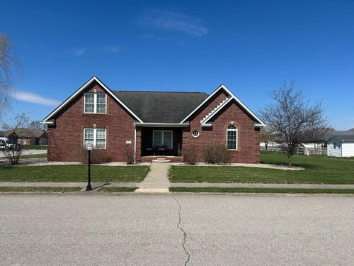 9162 Janelle Dr, Seymour, IN, 47274-4818 | Card Image