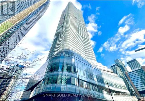 2002-11 Wellesley St W, Toronto, ON, M4Y0G4 | Card Image