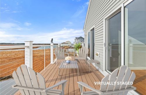 31 River Street, Seabrook, NH, 03874 | Card Image