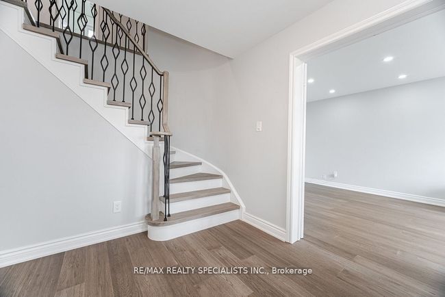 72 Farrow Cres, House other with 5 bedrooms, 4 bathrooms and 2 parking in Ajax ON | Image 25
