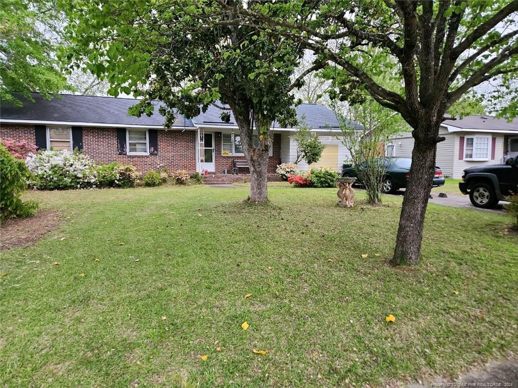Silver Pine Ct, Fayetteville, NC 28303