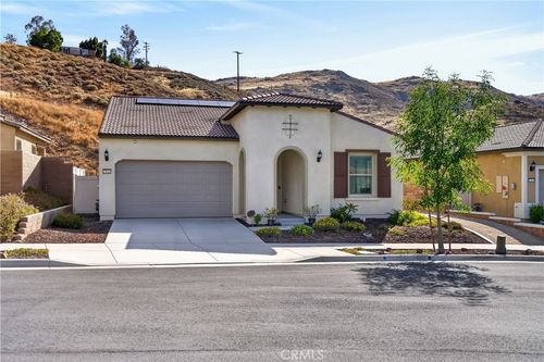 23944 Saunter Way, Corona, CA, 92883-1652 | Card Image