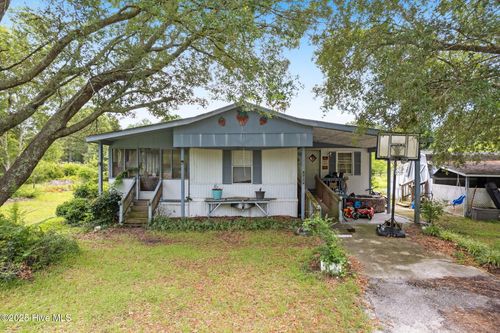 102 Victory Ln, Leland, NC, 28451-7624 | Card Image