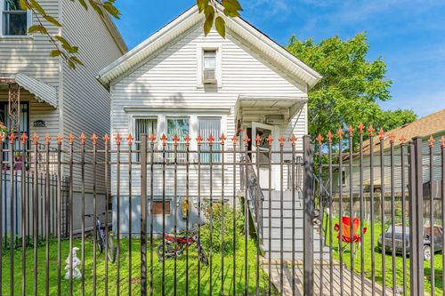 4950 S Marshfield Ave, Chicago, IL, 60609-4826 | Card Image